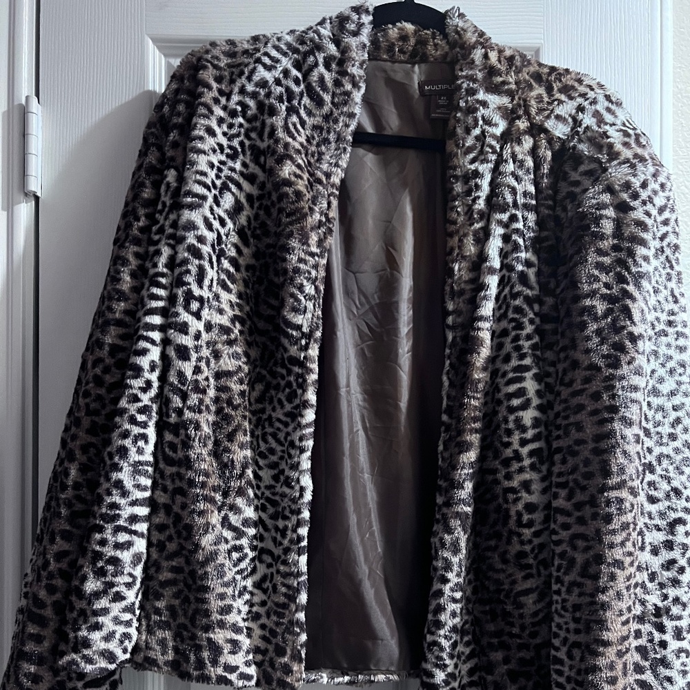 Leopard faux fur jacket